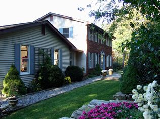 2699 Rustic Ln, Hellertown, PA 18055