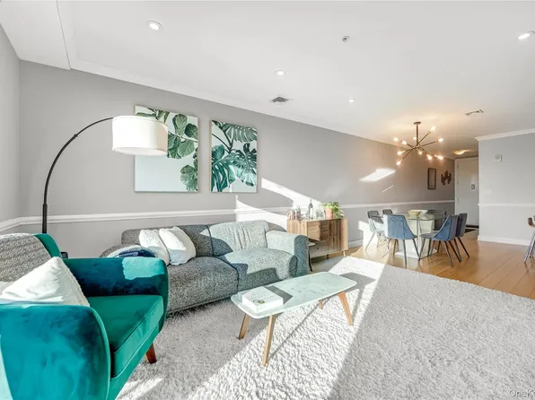 701 Ridge Hill Boulevard #1J, Yonkers, NY 10710