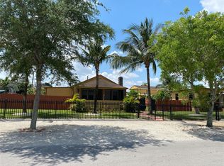 316 E 43rd St, Hialeah, FL 33013