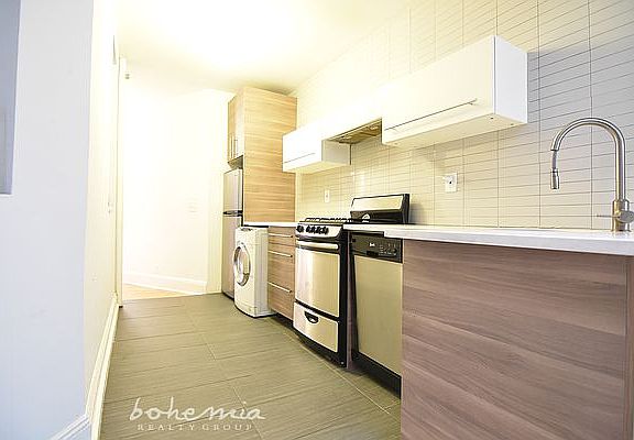 5th image of 2194 Frederick Douglass Blvd APT 5S
