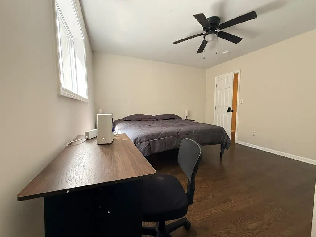 4 bed, 5.0 bath, 1710 sqft, $815 — Photo 2