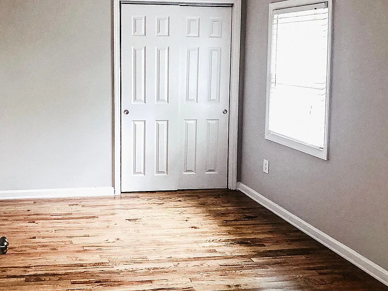 (Unit #3|2-Bed/1.5-Bath|First & Second Floor): Front Bedroom