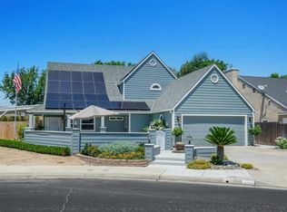 829 Fremont Ave, Clovis, CA 93612