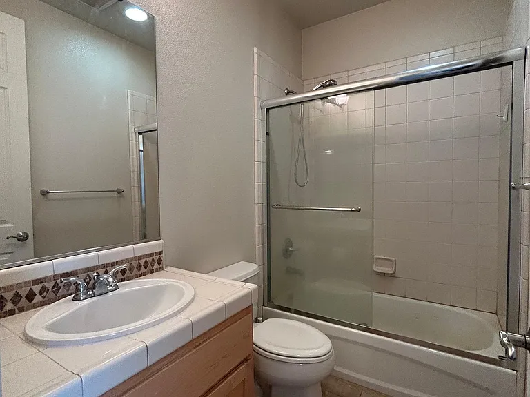 1266 Avenida Benito — Photo 22