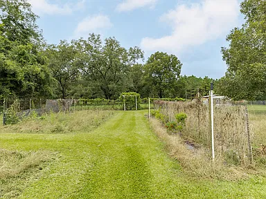 Property photo 47