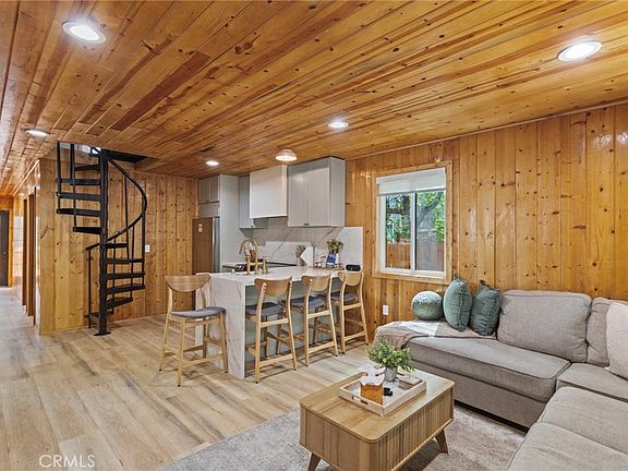 5th image of 547 Holmes Ln
