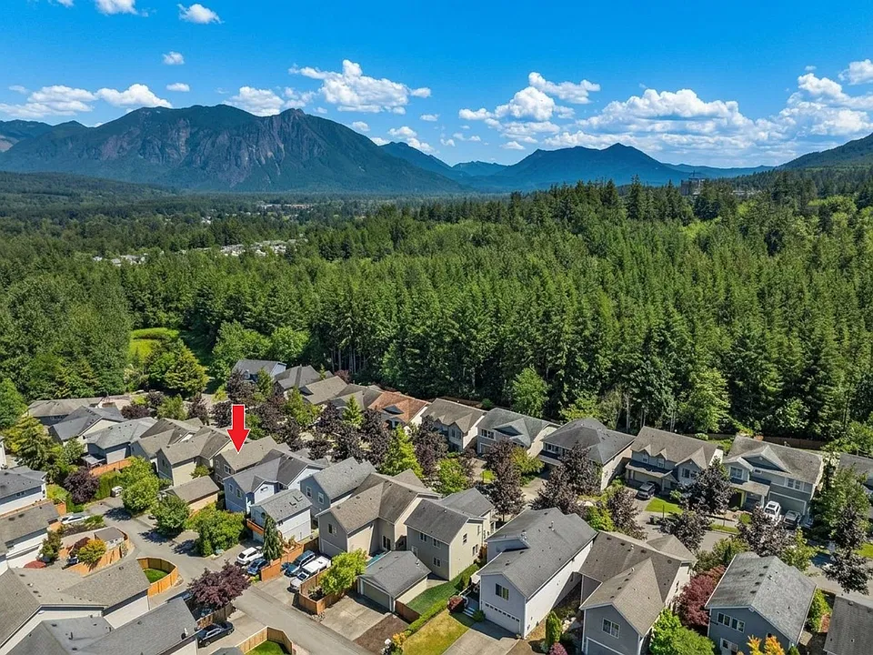 36518 SE Woody Creek Ln