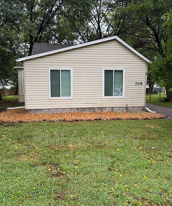 1st image of 709 SW Watson Ave