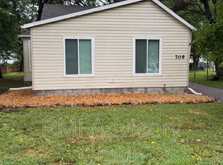 709 SW Watson Ave, Topeka, KS 66606