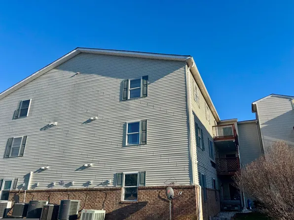 1290 Ox Rd, Woodstock, VA 22664