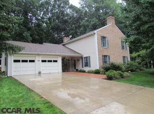 605 Devonshire Dr, State College, PA 16803