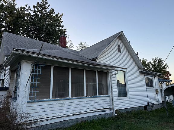 2nd image of 318 Harold St