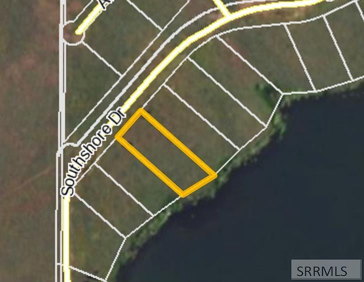 2nd image of 3692 Southshore Dr
