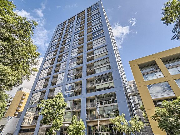 5th image of 321 10th Ave Unit 1501