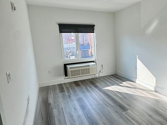 4th image of 100 Washington Ave #217