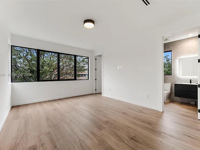 3370 Thomas Ave — Photo 19