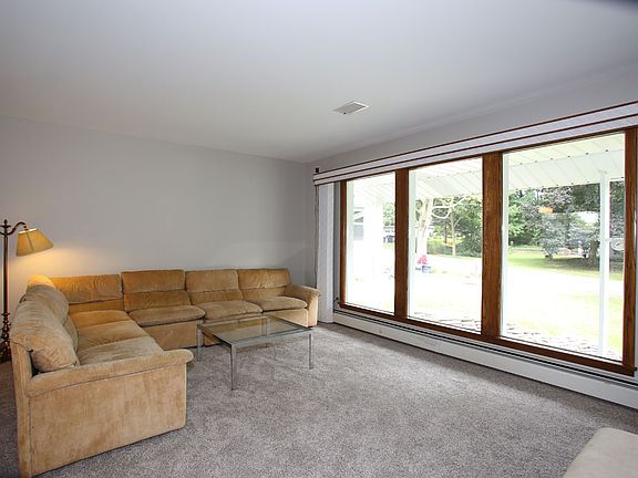 3rd image of 11805 W Oxford Pl