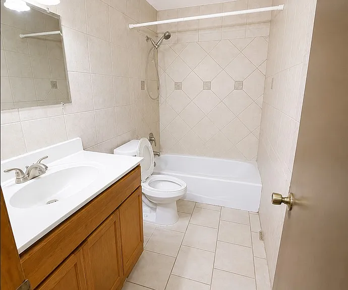 580 Campus St #101 — Photo 6