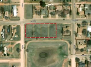 1102 Harris St E, Brownfield, TX 79316