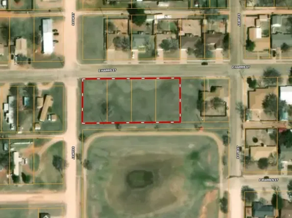 1102 Harris St E, Brownfield, TX 79316
