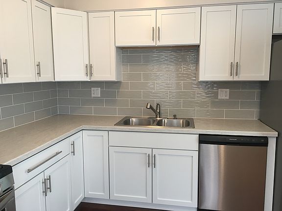 5th image of 10 N Fairlawn Ave