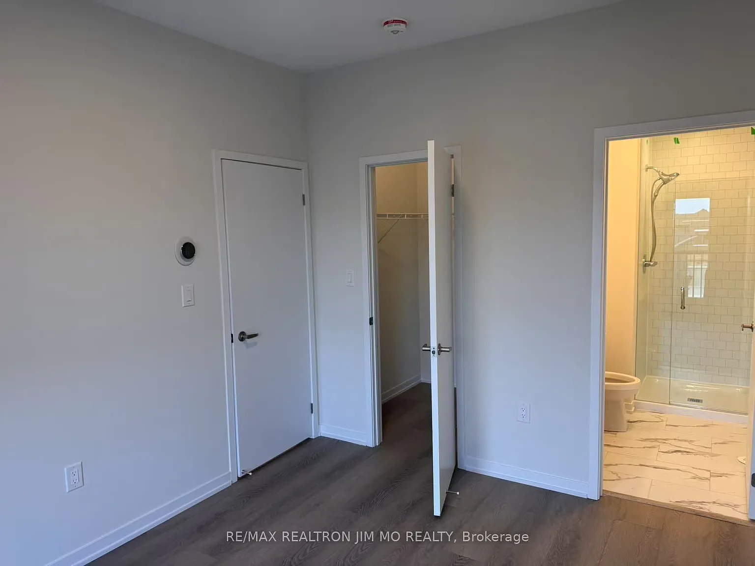 3 bed, $3,050 — Photo 4