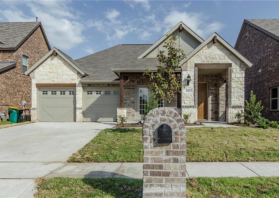 1st image of 2313 Petunia Ln
