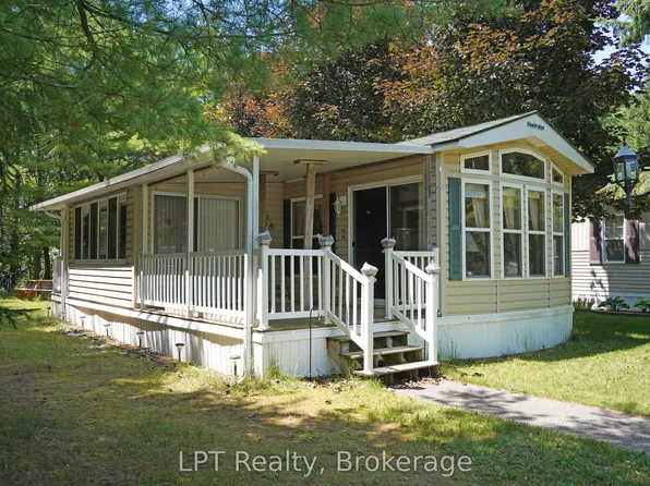 13 Southline Ave #M44, Huron Kinloss, ON N2Z 2X5