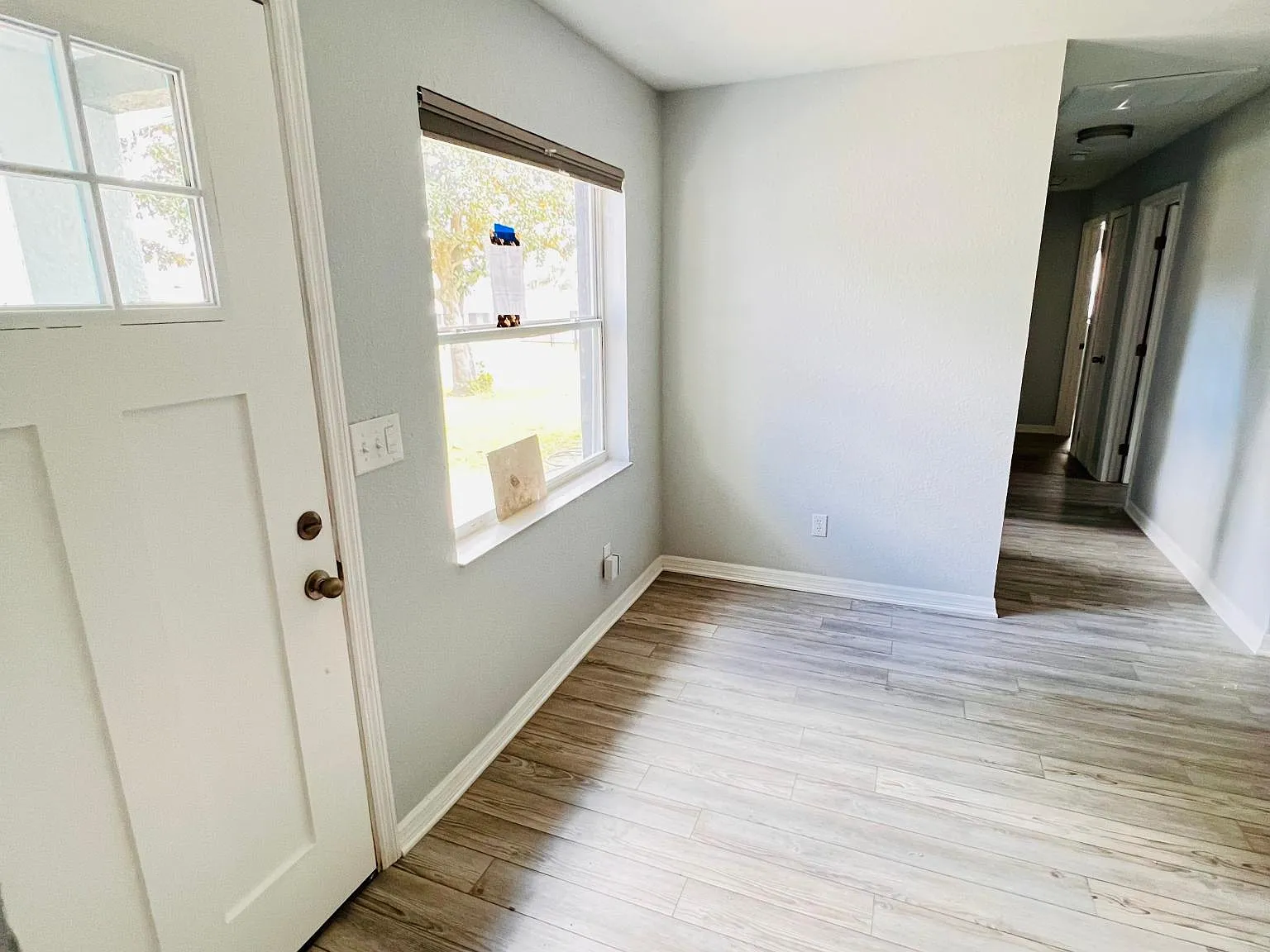 738 N Lorri Ave — Photo 3