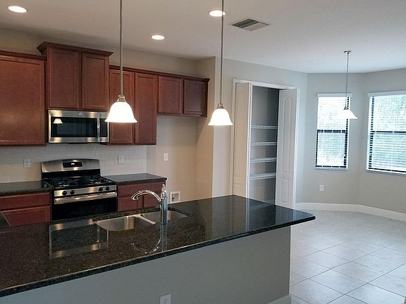 19802 Hidden Glen Drive - Move-In Ready JUNO - Eat-In Kitchen