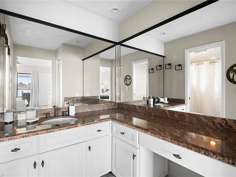 4530 W Coral Cir — Photo 22