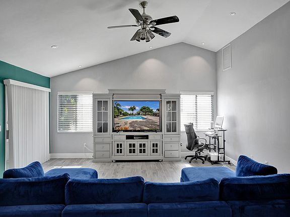 5th image of 9846 Goldenrod Drive