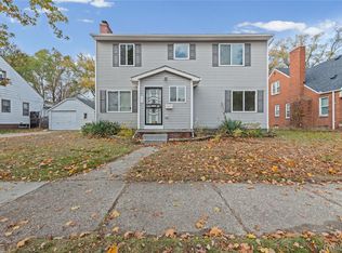 21137 Curie Ave, Warren, MI 48091