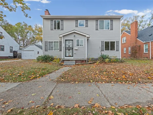 21137 Curie Ave, Warren, MI 48091