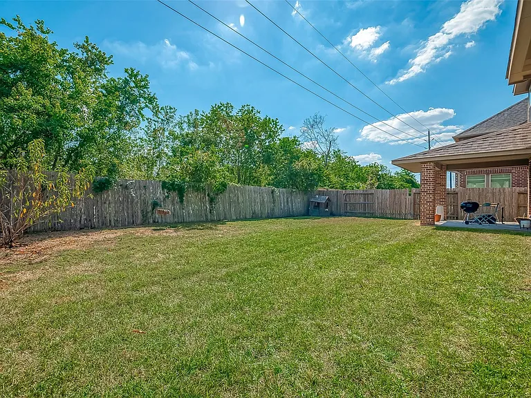 12604 Floral Park Ln — Photo 42