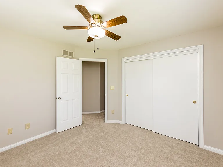 5558 Parker Hill Ln #1 — Photo 36