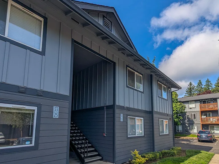 Silverwood Apartments — Photo 16