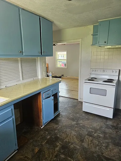 3 bed, 1435 sqft, $1,395 — Photo 2