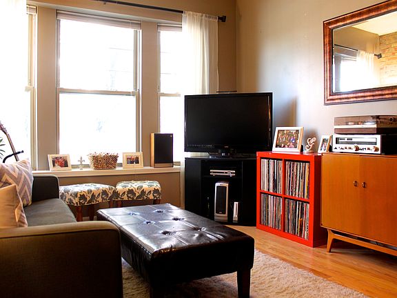 2nd image of 2478 N Albany Ave #2
