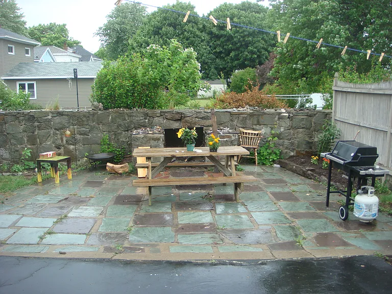 81 Erie St — Photo 9