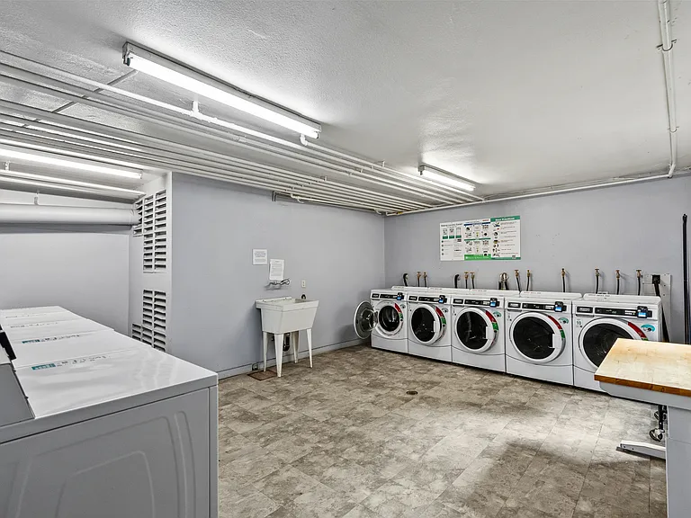 5055 Coldwater Canyon Ave #217 — Photo 35