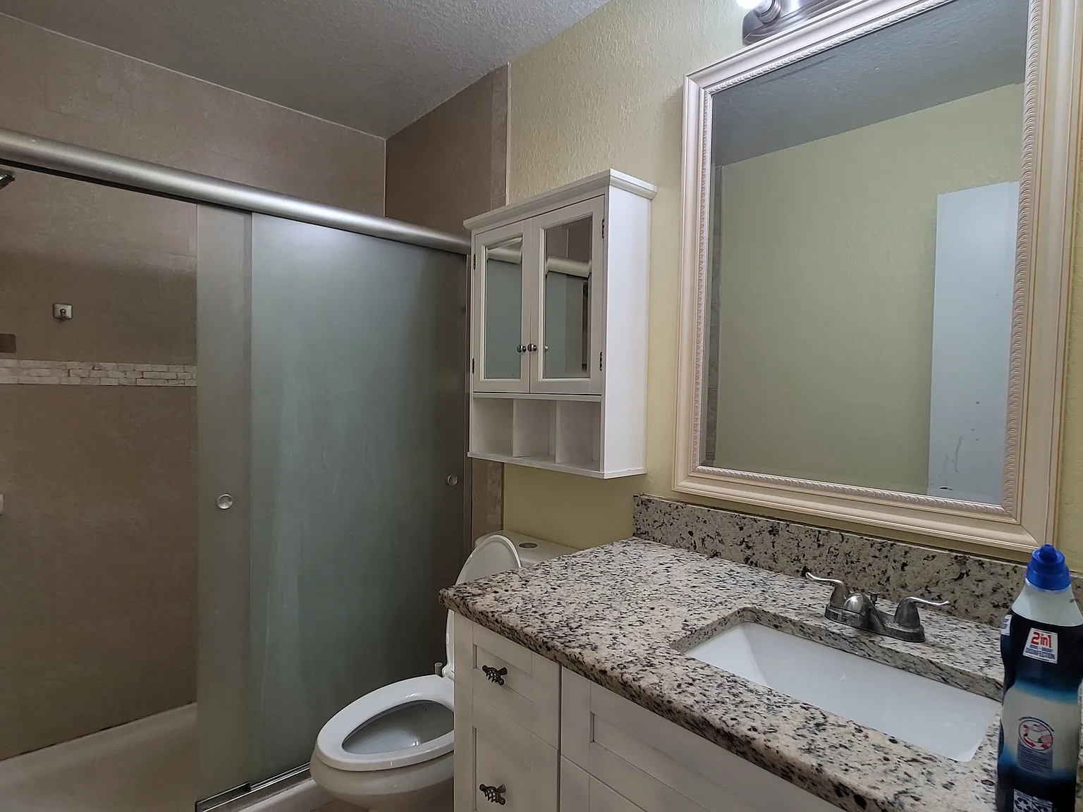 4 bed, 1308 sqft, $2,575 — Photo 3