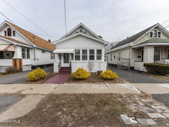 1533 Richard Street, Schenectady, NY 12303