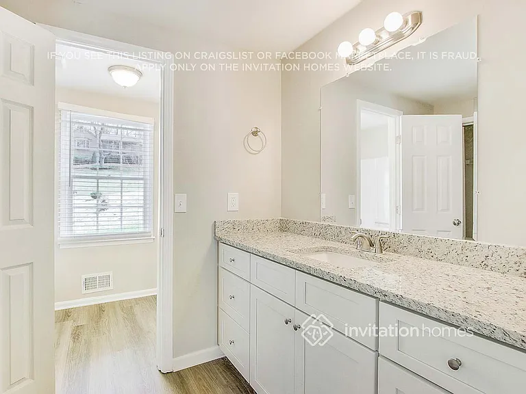 281 Lancaster Cir — Photo 20