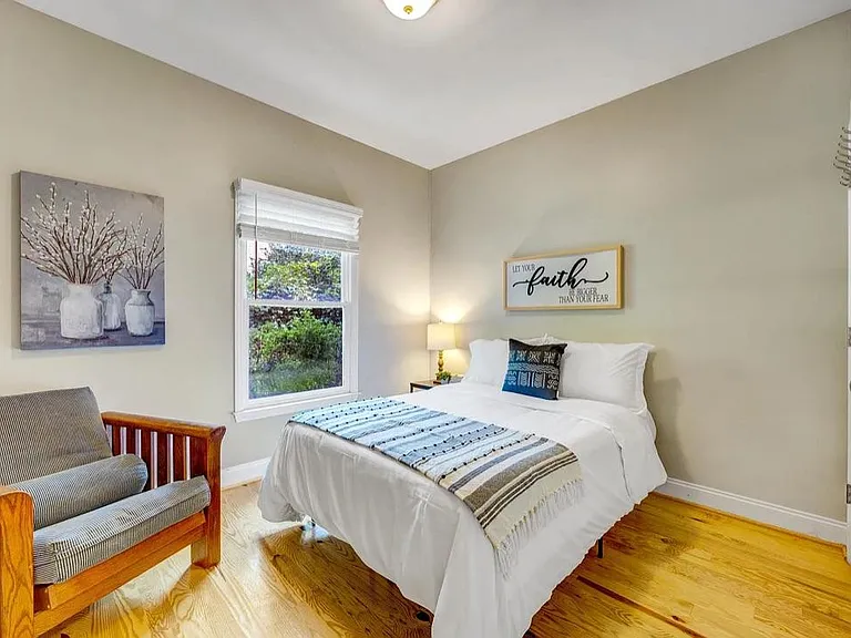 104 Hillcrest Ave — Photo 5
