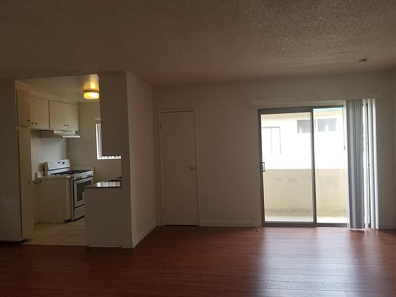Kitchen Living and patio