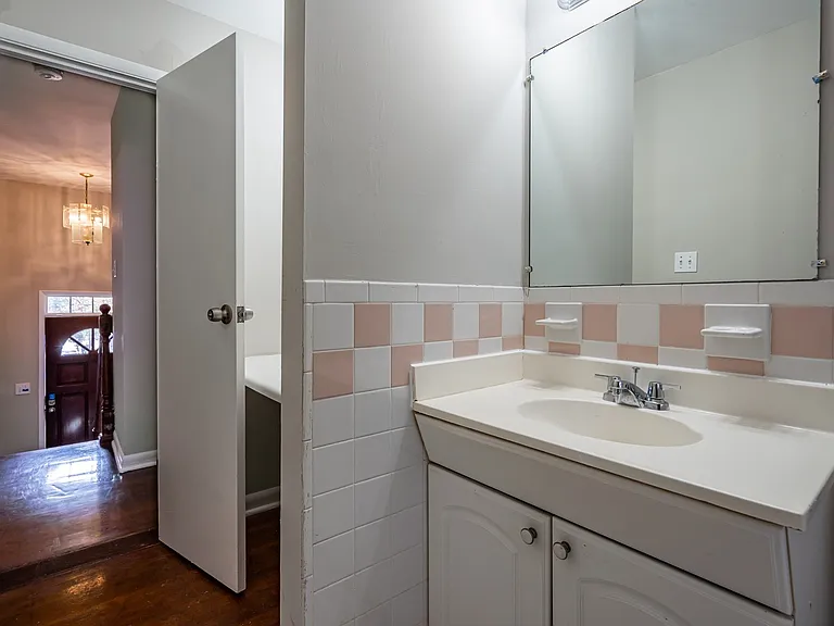 Evergreen Dr SE — Photo 6