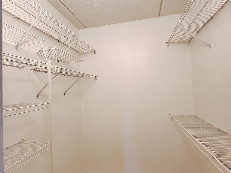 675 Pearson St #704 — Photo 17