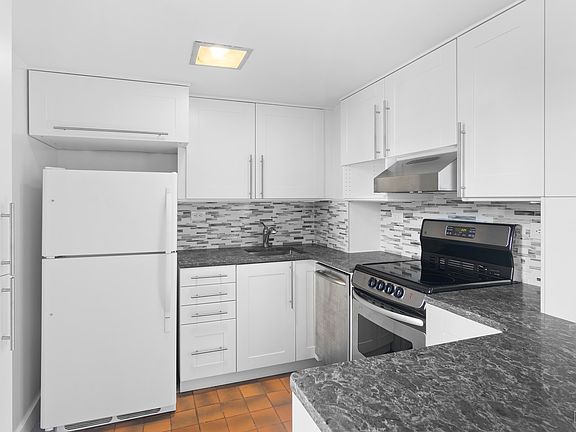 4th image of 111 4th Ave APT 4O