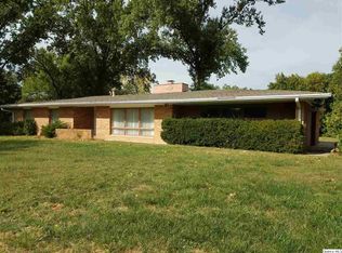 230 S 30th St, Quincy, IL 62301